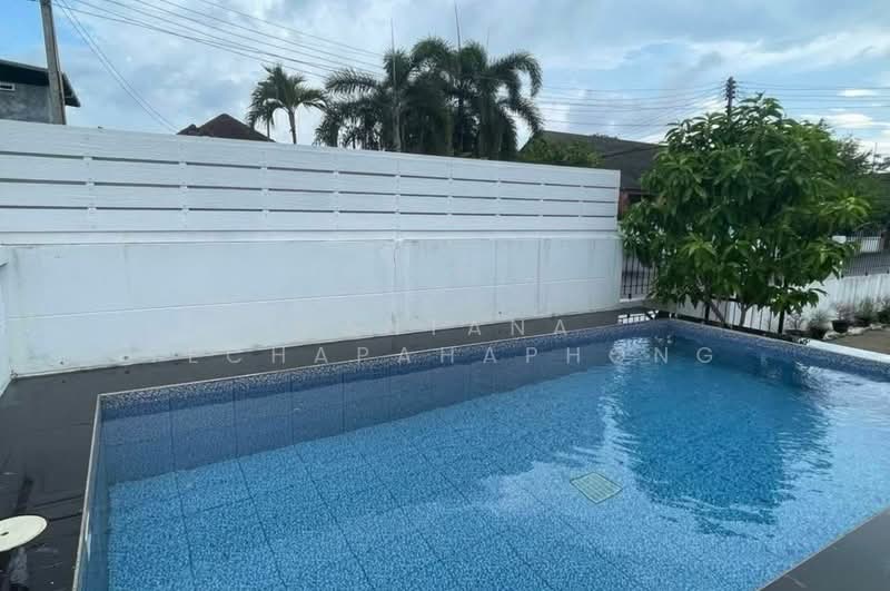 undefined, Chon Buri (Pattaya), Nong Pru, Bang Lamung (Pattaya), Chon Buri (Pattaya), 2 Bedrooms, 150 sqm, Single Detached House For Rent, by Mantana Techapahaphong, 500453532 - DDproperty.com