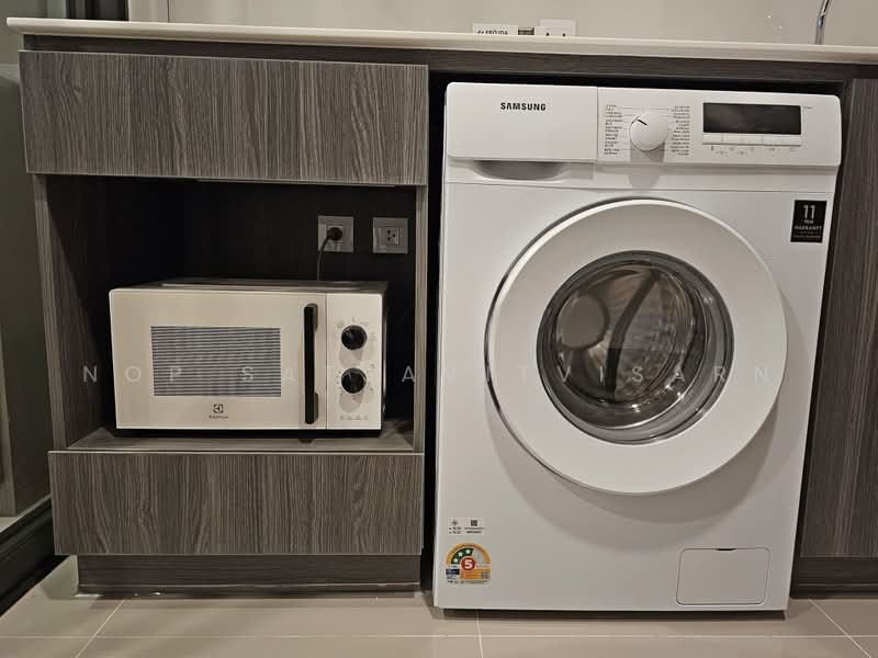 Life Phahon-Ladprao, Bangkok, 996 Phahonyothin Road, Jom Phon, Chatuchak, Bangkok, 1 Bedroom, 35 sqm, Condo For Rent, by Nop Satjavitvisarn, 500453535 - DDproperty.com