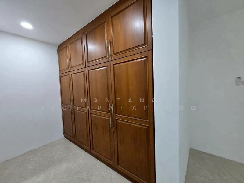 undefined, Chon Buri (Pattaya), Nong Pru, Bang Lamung (Pattaya), Chon Buri (Pattaya), 4 Bedrooms, 382 sqm, Single Detached House For Rent, by Mantana Techapahaphong, 500453553 - DDproperty.com