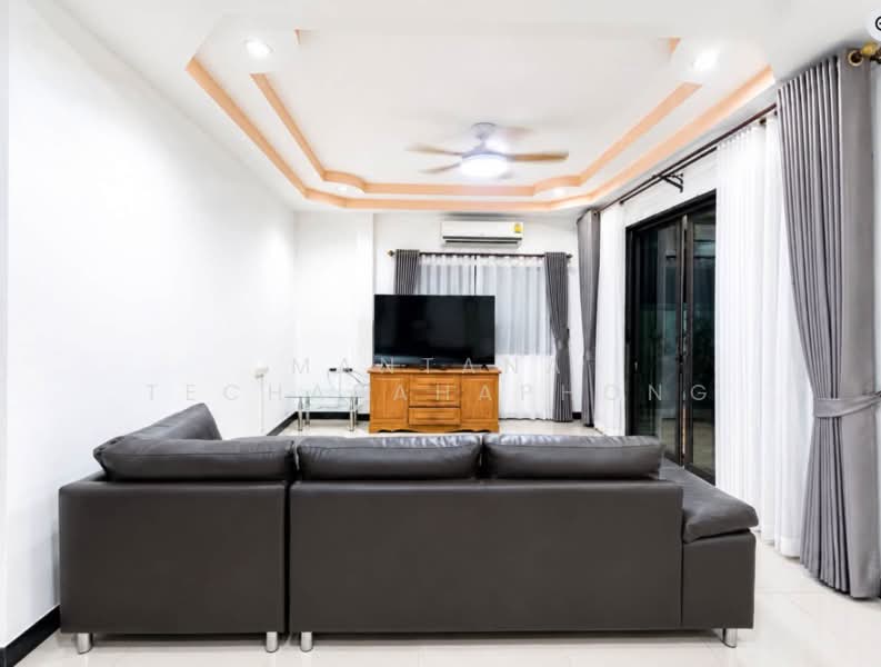 3-BR House, Chon Buri (Pattaya), Nong Pru, Bang Lamung (Pattaya), Chon Buri (Pattaya), 3 Bedrooms, 264 sqm, Single Detached House For Rent, by Mantana Techapahaphong, 500453624 - DDproperty.com
