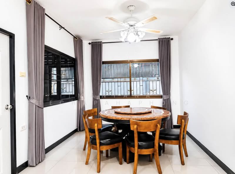 3-BR House, Chon Buri (Pattaya), Nong Pru, Bang Lamung (Pattaya), Chon Buri (Pattaya), 3 Bedrooms, 264 sqm, Single Detached House For Rent, by Mantana Techapahaphong, 500453624 - DDproperty.com