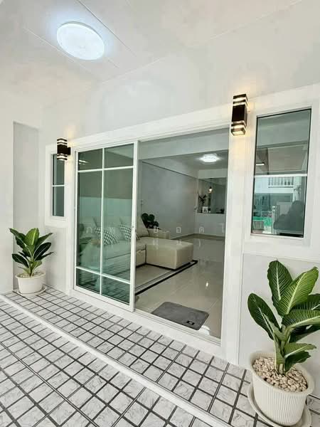 Baan Phrapin 3 Bangyai, Nonthaburi, Soi Phrapin Village 3, Bang Mae Nang, Bang Yai, Nonthaburi, 3 Bedrooms, 70 sqm, Townhouse For Sale, by สรภพ ยอดไชย (สีฝุ่น), 500453634 - DDproperty.com