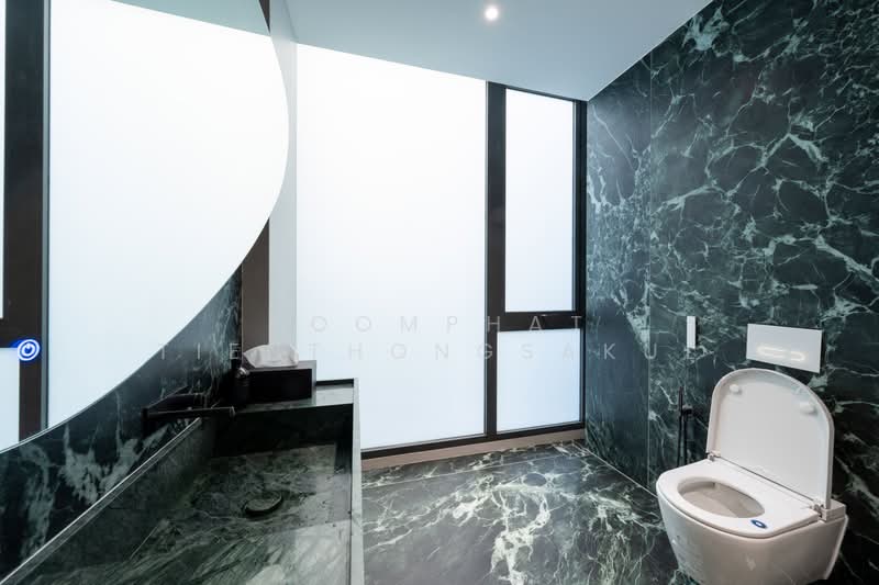 Sonle Residences, Bangkok, Wong Sawang, Bang Sue, Bangkok, 6 Bedrooms, 1,595 sqm, Single Detached House For Sale, by Poomphat Tienthongsakul, 500453739 - DDproperty.com