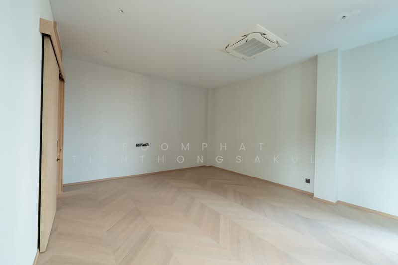 Sonle Residences, Bangkok, Wong Sawang, Bang Sue, Bangkok, 6 Bedrooms, 1,595 sqm, Single Detached House For Sale, by Poomphat Tienthongsakul, 500453739 - DDproperty.com