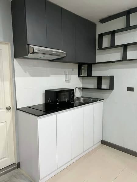 The Trust Ville, Bangkok, Ladprao Road, Jom Phon, Chatuchak, Bangkok, 1 Bedroom, 30 sqm, Condo For Sale, by Vikrant Kokar, 500453788 - DDproperty.com