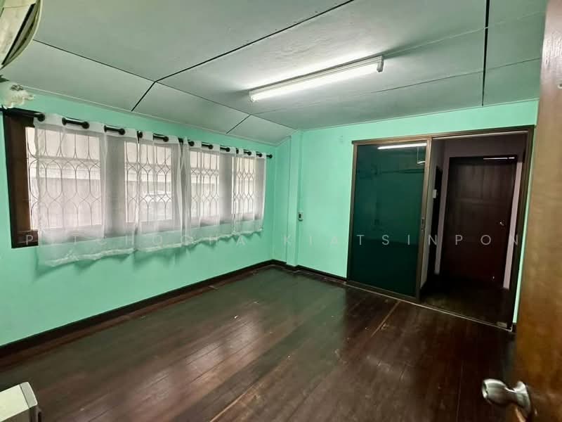 3-BR House, Bangkok, Pak Khlong Phasi Charoen, Phasi Charoen, Bangkok, 3 Bedrooms, 150 sqm, Single Detached House For Sale, by Pitchocha Kiatsinpon, 500453793 - DDproperty.com
