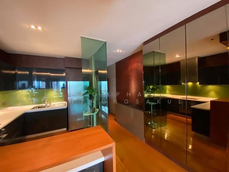 Sathorn Gardens, Bangkok, 39 South Sathorn Road, Thung Maha Mek, Sathon, Bangkok, 2 Bedrooms, 105 sqm, Condo For Sale, by Poomphat Tienthongsakul, 500453802 - DDproperty.com