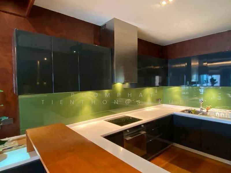 Sathorn Gardens, Bangkok, 39 South Sathorn Road, Thung Maha Mek, Sathon, Bangkok, 2 Bedrooms, 105 sqm, Condo For Sale, by Poomphat Tienthongsakul, 500453802 - DDproperty.com