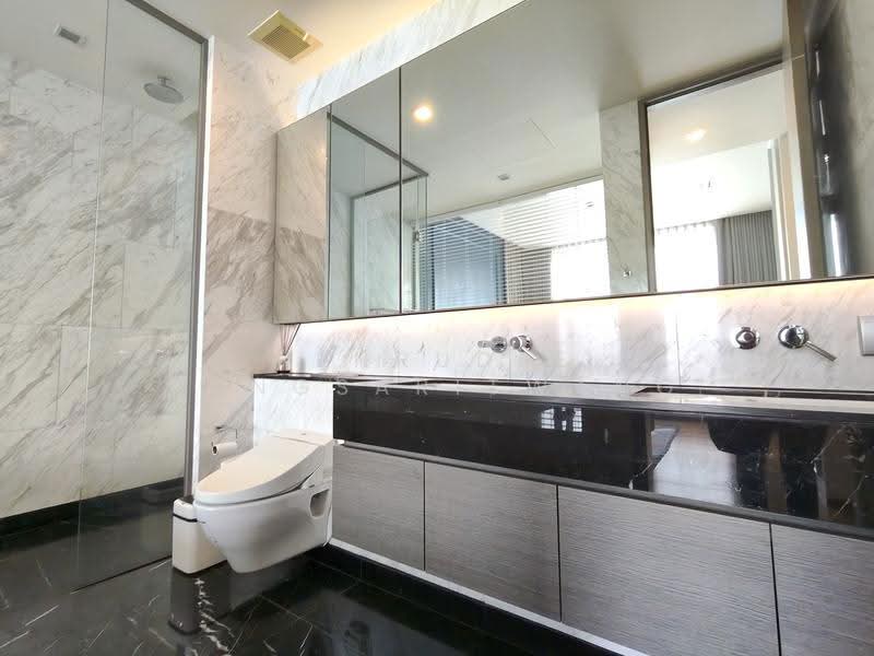 Saladaeng One, Bangkok, Sala Daeng 1 Alley, Silom, Bang Rak, Bangkok, 2 Bedrooms, 114 sqm, Condo For Sale, by Yenrudee Jongsaritwang, 500453805 - DDproperty.com