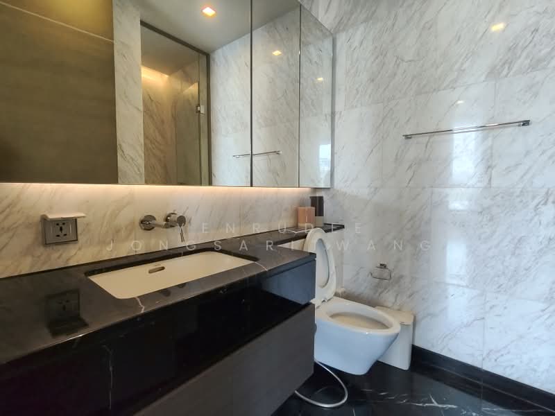 Saladaeng One, Bangkok, Sala Daeng 1 Alley, Silom, Bang Rak, Bangkok, 2 Bedrooms, 114 sqm, Condo For Sale, by Yenrudee Jongsaritwang, 500453805 - DDproperty.com