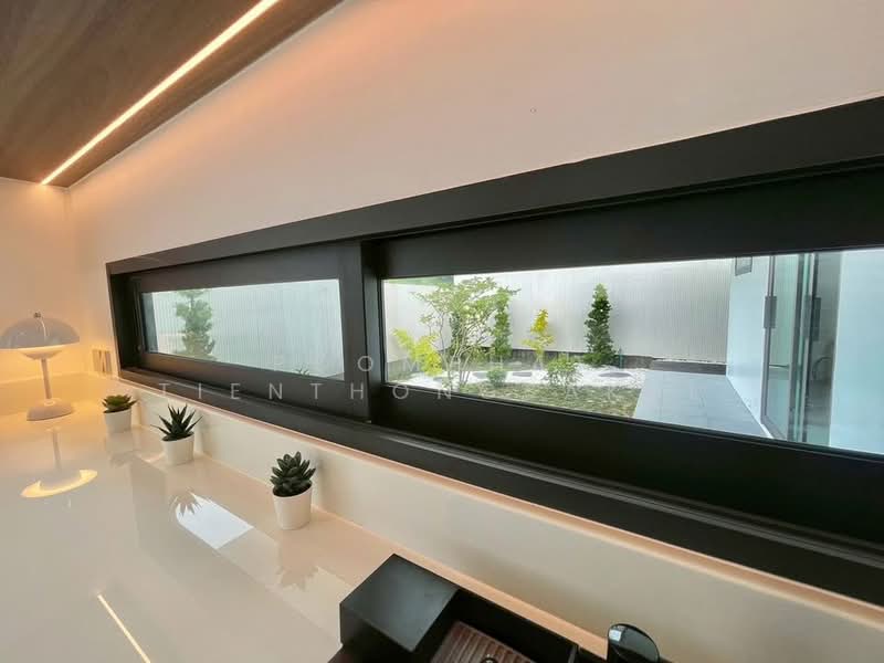 3-BR House, Bangkok, Prawet, Bangkok, 3 Bedrooms, 300 sqm, Single Detached House For Sale, by Poomphat Tienthongsakul, 500453821 - DDproperty.com