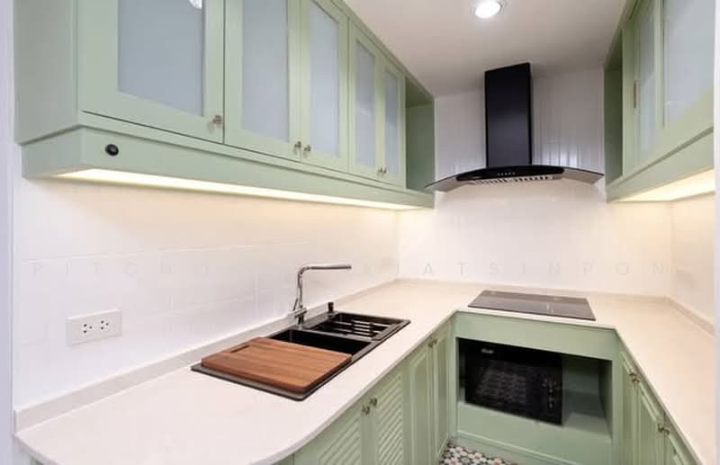 Sukhumvit City Resort, Bangkok, 51 Soi Sukhumvit 11, Khlongtoei Nua, Watthana, Bangkok, 2 Bedrooms, 87 sqm, Condo For Sale, by Pitchocha Kiatsinpon, 500453826 - DDproperty.com