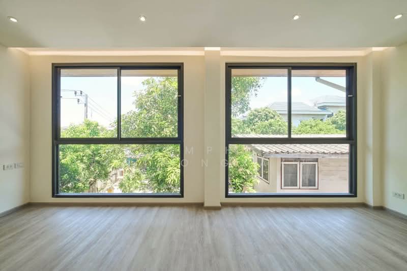 4-BR House, Bangkok, Khlong Tan Nua, Watthana, Bangkok, 4 Bedrooms, 401 sqm, Single Detached House For Sale, by Poomphat Tienthongsakul, 500453859 - DDproperty.com