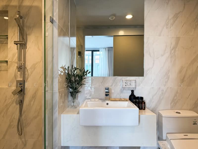 IDEO Mobi Sukhumvit 40, Bangkok, Soi Sukhumvit 40, Phra Kanong, Khlong Toei, Bangkok, 1 Bedroom, 37 sqm, Condo For Rent, by Pitchocha Kiatsinpon, 500453869 - DDproperty.com