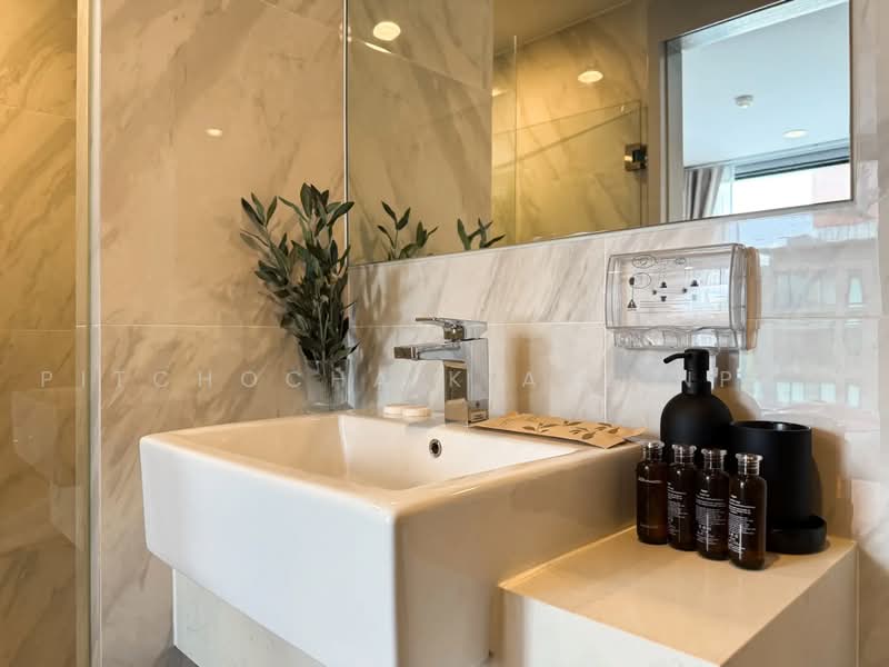 IDEO Mobi Sukhumvit 40, Bangkok, Soi Sukhumvit 40, Phra Kanong, Khlong Toei, Bangkok, 1 Bedroom, 37 sqm, Condo For Rent, by Pitchocha Kiatsinpon, 500453869 - DDproperty.com