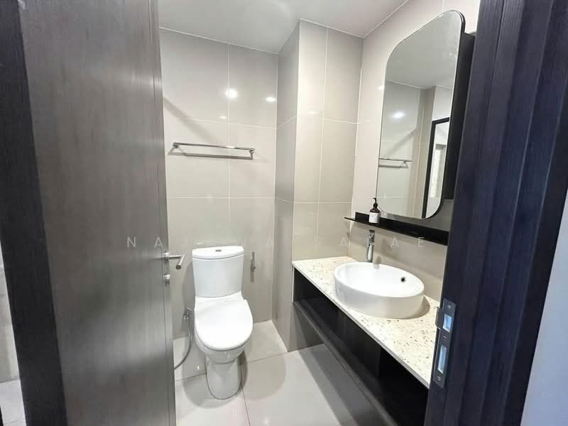 XT Huaikhwang, Bangkok, 244 Ratchadaphisek Road, Huai Khwang, Bangkok, 1 Bedroom, 30 sqm, Condo For Rent, by Najawa Salae, 500453870 - DDproperty.com