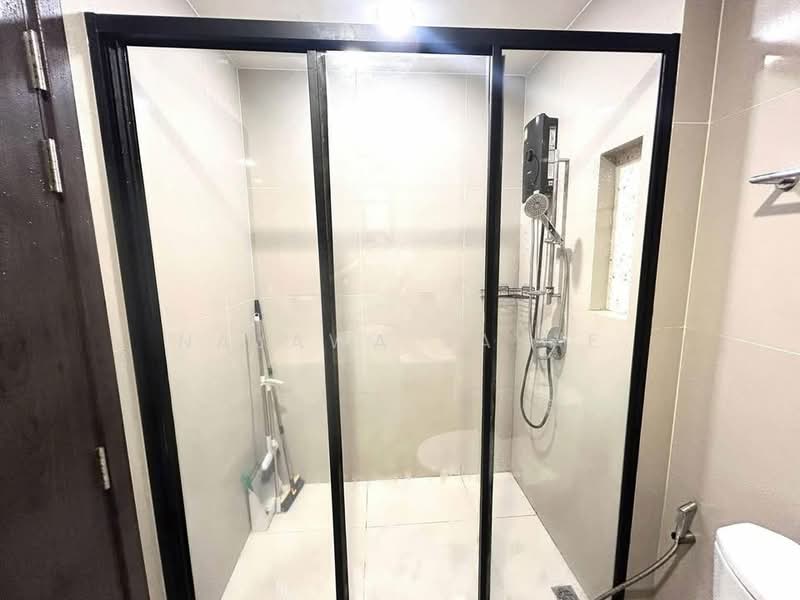 XT Huaikhwang, Bangkok, 244 Ratchadaphisek Road, Huai Khwang, Bangkok, 1 Bedroom, 30 sqm, Condo For Rent, by Najawa Salae, 500453870 - DDproperty.com