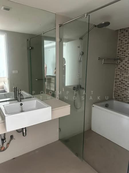 Le Nice Ekamai, Bangkok, Sukhumvit 63 Road, Phra Kanong Nua, Watthana, Bangkok, 3 Bedrooms, 116 sqm, Condo For Sale, by Poomphat Tienthongsakul, 500453892 - DDproperty.com