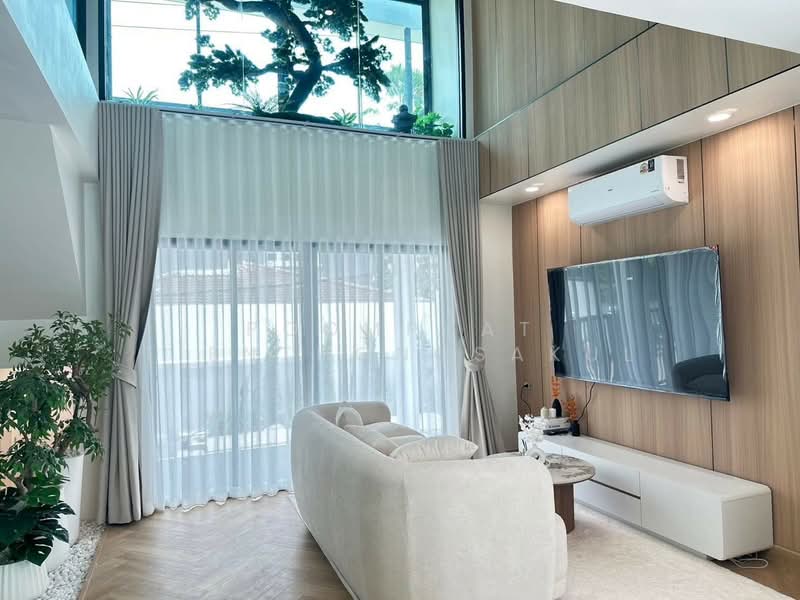 3-BR House, Bangkok, Nawamin, Bueng Kum, Bangkok, 3 Bedrooms, 320 sqm, Single Detached House For Sale, by Poomphat Tienthongsakul, 500453905 - DDproperty.com