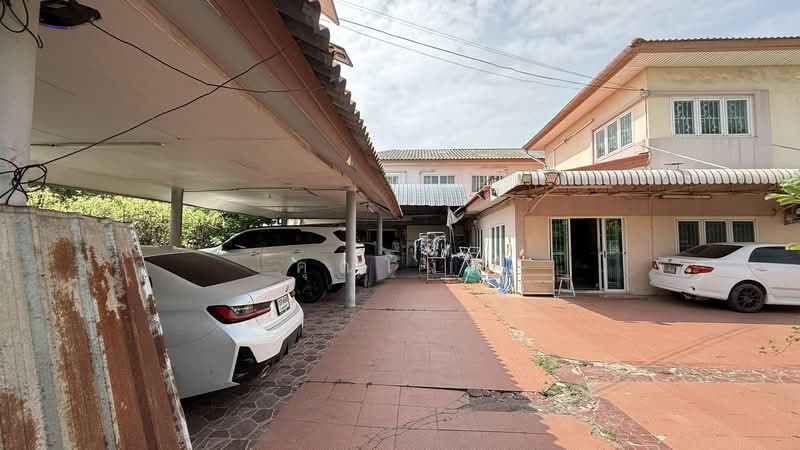 ขายบ้านแฝด 2 ชั้น ภัทรไพรเวท 2 สามโคก ปทุมธานี 100 ตร.ว. หลังใหญ่ พร้อมอยู่ ราคา 6.9 ล้าน, ปทุมธานี, สามโคก, ปทุมธานี, 240 ตร.ม., บ้านแฝด ขาย, โดย คุณโน๊ต, 500453923 - DDproperty.com