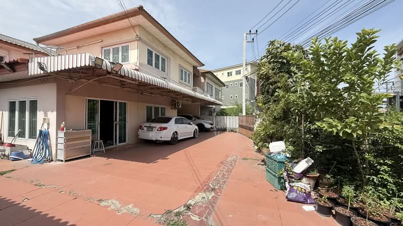 ขายบ้านแฝด 2 ชั้น ภัทรไพรเวท 2 สามโคก ปทุมธานี 100 ตร.ว. หลังใหญ่ พร้อมอยู่ ราคา 6.9 ล้าน, ปทุมธานี, สามโคก, ปทุมธานี, 240 ตร.ม., บ้านแฝด ขาย, โดย คุณโน๊ต, 500453923 - DDproperty.com