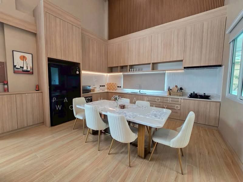 สำหรับ ขาย บ้าน 3 ห้องนอน ที่ Narita Villa, ชลบุรี, หนองปรือ, บางละมุง, ชลบุรี, 230 ตร.ม., บ้านเดี่ยว ขาย, โดย Patcharaporn Wongsachayo, 500453925 - DDproperty.com