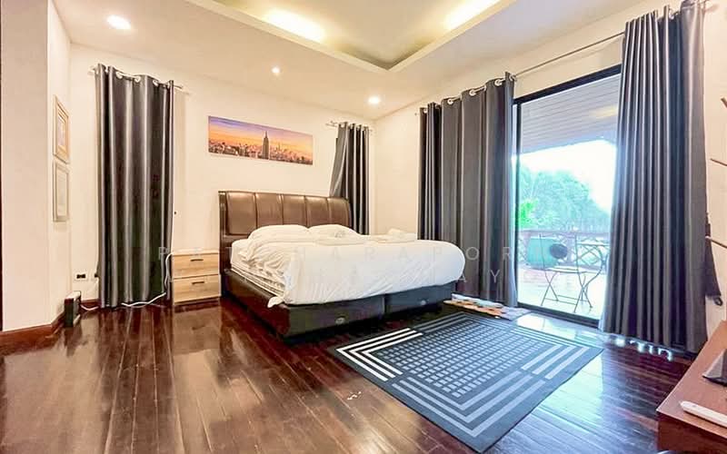 Contemporary Thai Tropical Pool Villa for Sale in Central Pattaya, Chon Buri (Pattaya), Nong Pru, Bang Lamung (Pattaya), Chon Buri (Pattaya), 4 Bedrooms, 195 sqm, Single Detached House For Sale, by Patcharaporn Wongsachayo, 500453937 - DDproperty.com