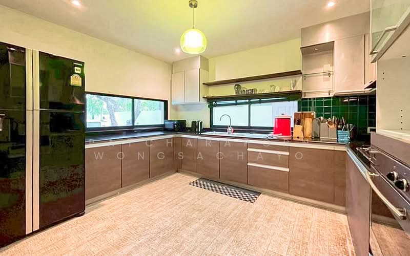 Contemporary Thai Tropical Pool Villa for Sale in Central Pattaya, Chon Buri (Pattaya), Nong Pru, Bang Lamung (Pattaya), Chon Buri (Pattaya), 4 Bedrooms, 195 sqm, Single Detached House For Sale, by Patcharaporn Wongsachayo, 500453937 - DDproperty.com