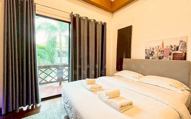 Contemporary Thai Tropical Pool Villa for Sale in Central Pattaya, Chon Buri (Pattaya), Nong Pru, Bang Lamung (Pattaya), Chon Buri (Pattaya), 4 Bedrooms, 195 sqm, Single Detached House For Sale, by Patcharaporn Wongsachayo, 500453937 - DDproperty.com