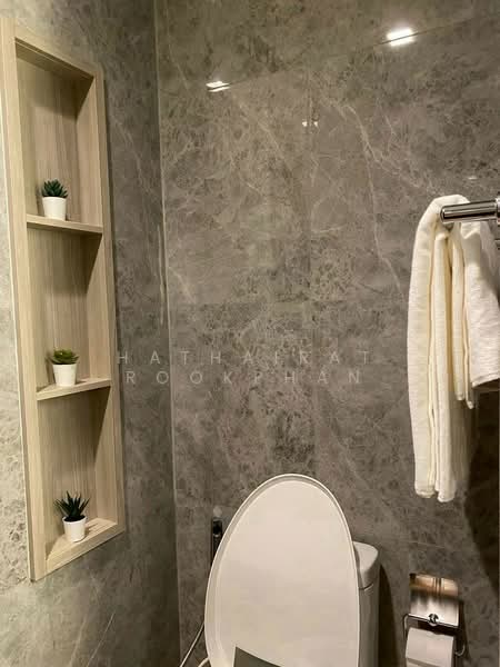 Noble Around Sukhumvit 33, Bangkok, 17 Soi Sukhumvit 33, Khlong Tan Nua, Watthana, Bangkok, 1 Bedroom, 35 sqm, Condo For Rent, by Hathairat Rookphan, 500453956 - DDproperty.com