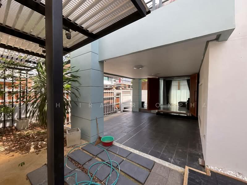 4-BR House, Bangkok, Huai Khwang, Bangkok, 4 Bedrooms, 410 sqm, Single Detached House For Rent, by Hathairat Rookphan, 500453964 - DDproperty.com