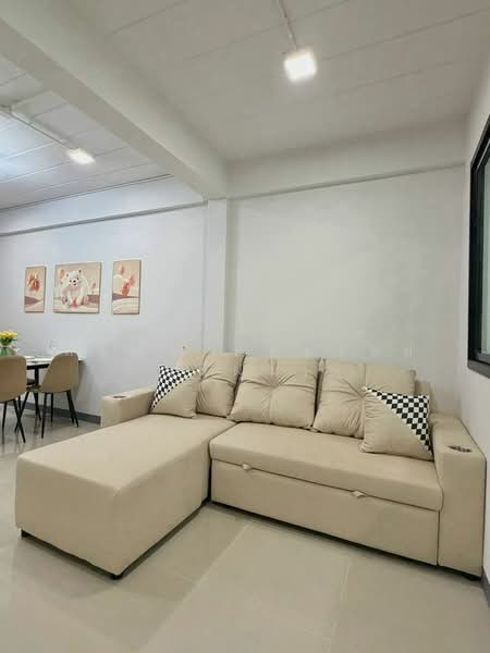หมู่บ้านเรวดี 57, นนทบุรี, ตลาดขวัญ, เมืองนนทบุรี, นนทบุรี, 64 ตร.ม., ทาวน์เฮ้าส์ ขาย, โดย สรภพ ยอดไชย (สีฝุ่น), 500453977 - DDproperty.com