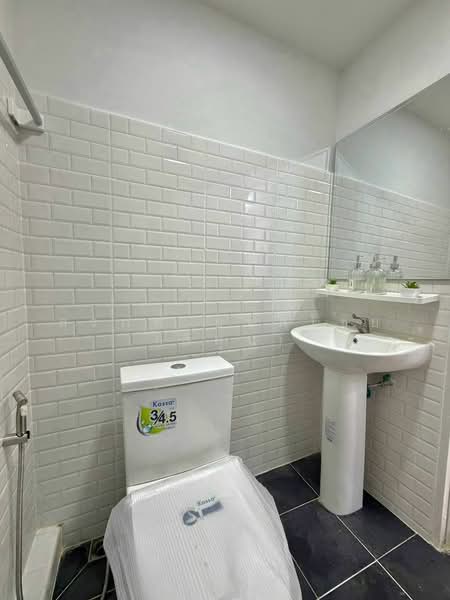 หมู่บ้านเรวดี 57, Nonthaburi, Talat Kwan, Muang Nonthaburi, Nonthaburi, 2 Bedrooms, 64 sqm, Townhouse For Sale, by สรภพ ยอดไชย (สีฝุ่น), 500453977 - DDproperty.com