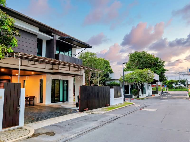 Lake View Park Bangna, Bangkok, 454 Kanchanaphisek Road, Dok Mai, Prawet, Bangkok, 3 Bedrooms, 200 sqm, Single Detached House For Rent, by YTD Land&houses Real Estate Agency, 500453979 - DDproperty.com