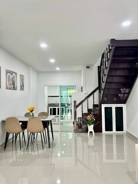 หมู่บ้านนภาพร, Nonthaburi, Bang Si Thong, Bang Kruai, Nonthaburi, 2 Bedrooms, 68 sqm, Townhouse For Sale, by สรภพ ยอดไชย (สีฝุ่น), 500453984 - DDproperty.com