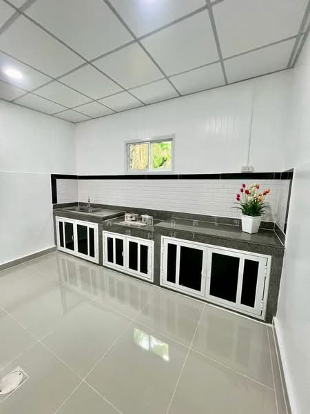 หมู่บ้านนภาพร, Nonthaburi, Bang Si Thong, Bang Kruai, Nonthaburi, 2 Bedrooms, 68 sqm, Townhouse For Sale, by สรภพ ยอดไชย (สีฝุ่น), 500453984 - DDproperty.com