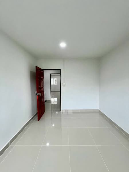 หมู่บ้านนภาพร, Nonthaburi, Bang Si Thong, Bang Kruai, Nonthaburi, 2 Bedrooms, 68 sqm, Townhouse For Sale, by สรภพ ยอดไชย (สีฝุ่น), 500453984 - DDproperty.com