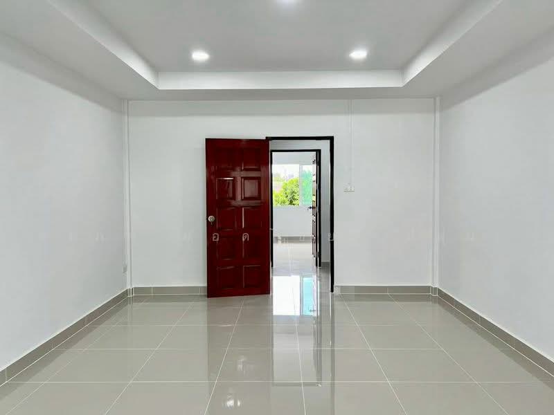 หมู่บ้านนภาพร, Nonthaburi, Bang Si Thong, Bang Kruai, Nonthaburi, 2 Bedrooms, 68 sqm, Townhouse For Sale, by สรภพ ยอดไชย (สีฝุ่น), 500453984 - DDproperty.com