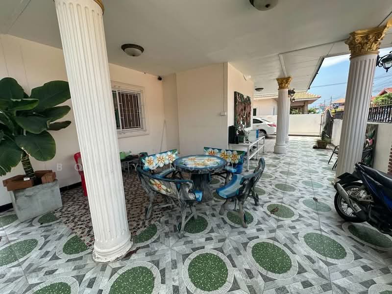undefined, Chon Buri (Pattaya), Nong Pru, Bang Lamung (Pattaya), Chon Buri (Pattaya), 3 Bedrooms, 212 sqm, Single Detached House For Sale, by Boonyanuch Unna, 500454093 - DDproperty.com