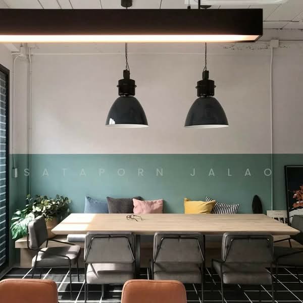 4-BR Townhouse, Bangkok, Khlong Tan Nua, Watthana, Bangkok, 4 Bedrooms, 250 sqm, Townhouse For Rent, by Sataporn Jalao, 500454195 - DDproperty.com