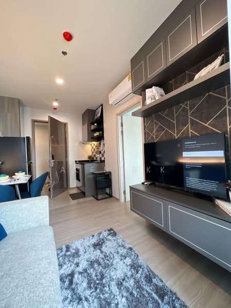 The Base Phetchaburi-Thonglor, Bangkok, Phetchaburi Rd, Bang Kapi, Huai Khwang, Bangkok, 1 Bedroom, 30 sqm, Condo For Rent, by Agentbkk, 500454227 - DDproperty.com