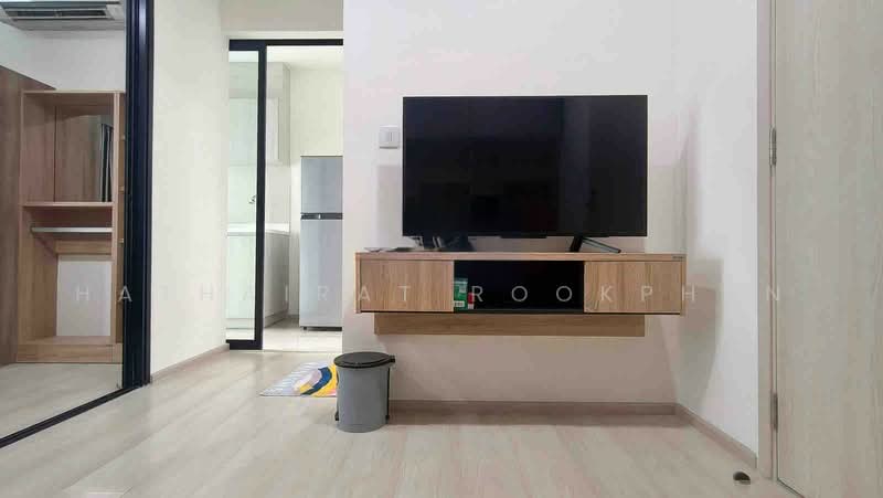 Life Asoke, Bangkok, Asoke-Dindang Road, Bang Kapi, Huai Khwang, Bangkok, 1 Bedroom, 30 sqm, Condo For Rent, by Hathairat Rookphan, 500454243 - DDproperty.com