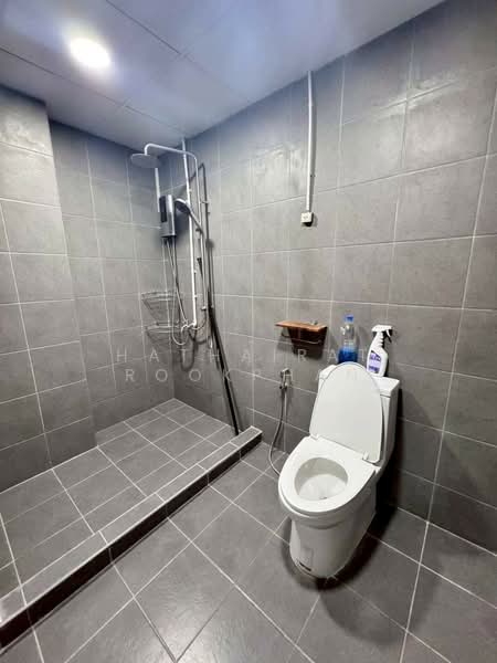 Country Complex Bangna, Bangkok, Sanpawut Road, Bang Na, Bangkok, 2 Bedrooms, 80 sqm, Condo For Rent, by Hathairat Rookphan, 500454251 - DDproperty.com