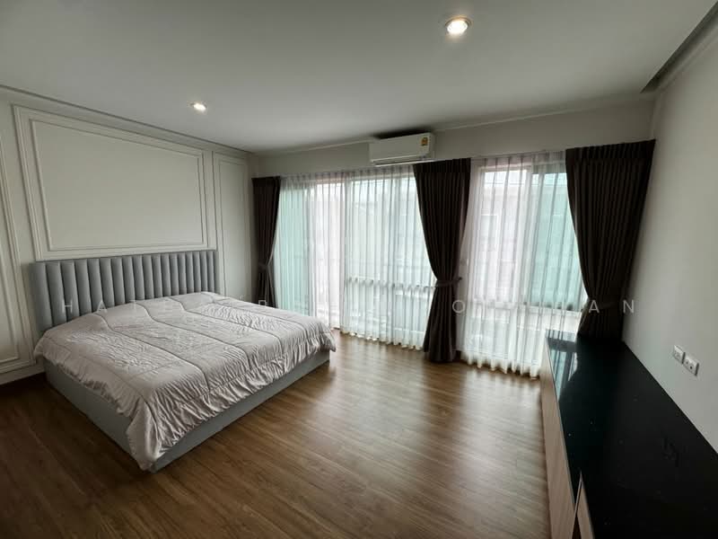 Baan Klang Muang Srinakarin – Onnut, Bangkok, 174 Soi On Nut 70/1, Prawet, Bangkok, 3 Bedrooms, 143 sqm, Townhouse For Rent, by Hathairat Rookphan, 500454263 - DDproperty.com