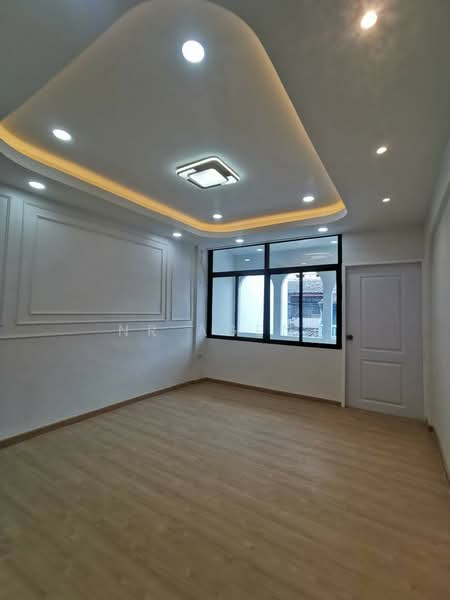 ทาวน์เฮาส์ ใจกลางรัชดา – ห้วยขวาง, Bangkok, Huai Khwang, Bangkok, 2 Bedrooms, 100 sqm, Townhouse For Sale, by NR AGENT, 500454325 - DDproperty.com