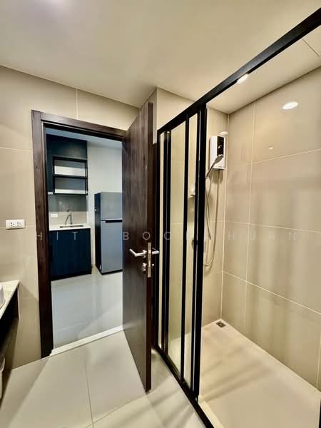 XT Huaikhwang, Bangkok, 244 Ratchadaphisek Road, Huai Khwang, Bangkok, 1 Bedroom, 35 sqm, Condo For Rent, by Thiti Boonchurn, 500454336 - DDproperty.com