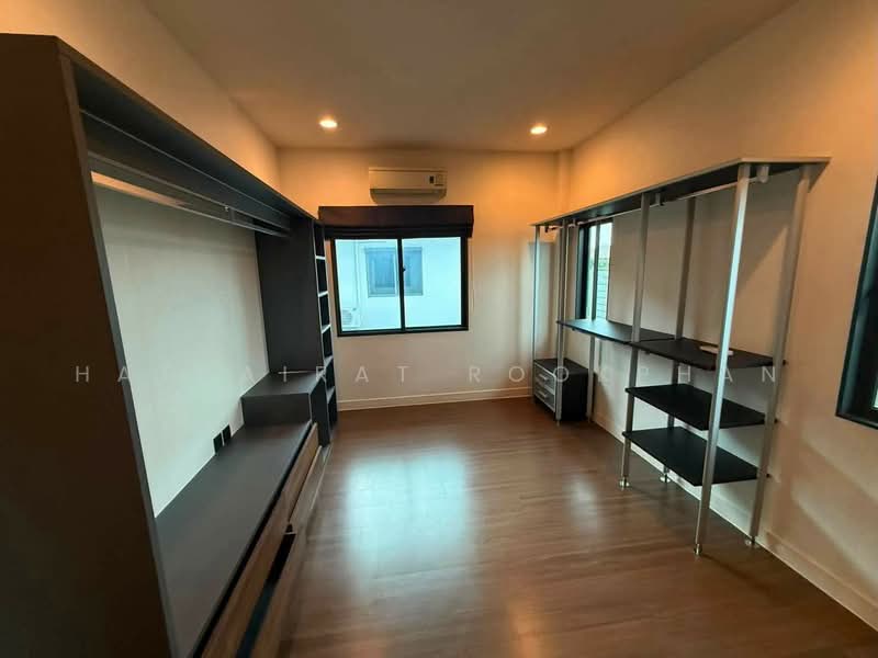 Setthasiri Krungthep Kreetha, Bangkok, Krungthep Kreetha Road, Hua Mak, Bang Kapi, Bangkok, 3 Bedrooms, 165 sqm, Single Detached House For Rent, by Hathairat Rookphan, 500454364 - DDproperty.com
