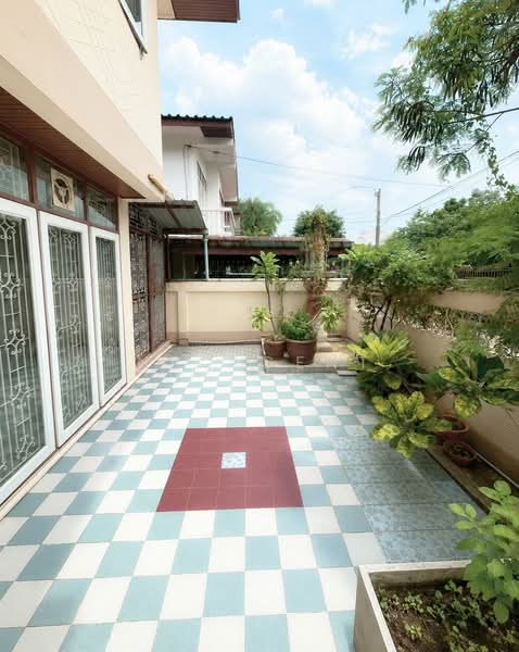 บ้านแฝด ลาดพร้าว 109, Bangkok, Khlong Chan, Bang Kapi, Bangkok, 6 Bedrooms, 150 sqm, Semi-Detached House (Twin House) For Sale, by NR AGENT, 500454389 - DDproperty.com