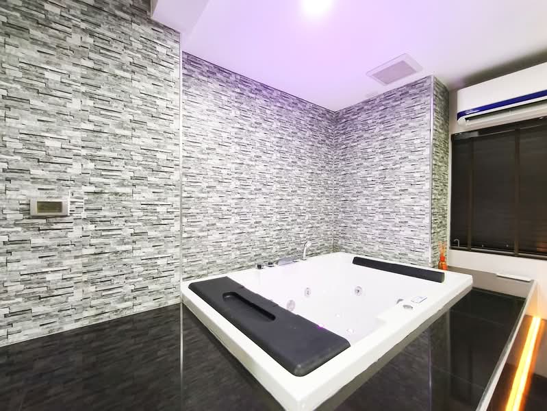 The Kris Ratchada 17, Bangkok, Inthamara 45 Alley, Din Daeng, Bangkok, 1 Bedroom, 46 sqm, Condo For Sale, by ฝากขายบ้าน ฝากขายบ้านมือสอง ฝากขายอสัง Realty HuB, 500454628 - DDproperty.com
