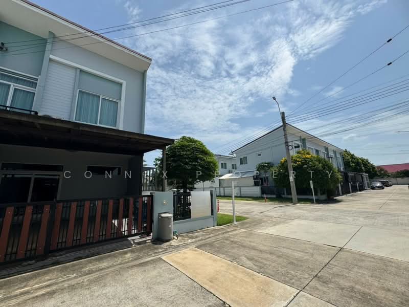 Gusto Town Home Wongwaen-Rama 5 : กัสโต้ ทาวน์โฮม วงแหวน-พระราม 5, นนทบุรี, ถนนวัดปรางค์หลวง, บางม่วง, บางใหญ่, นนทบุรี, 85 ตร.ม., ทาวน์เฮ้าส์ ขาย, โดย Connex Property, 500454752 - DDproperty.com